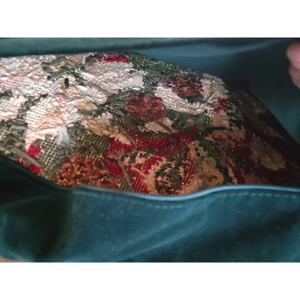 VTG Embroidered Velvet Backed Pointsettia Christmas Pillow (No Insert) 15